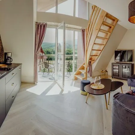 Silence Dwupoziomowy Карпач